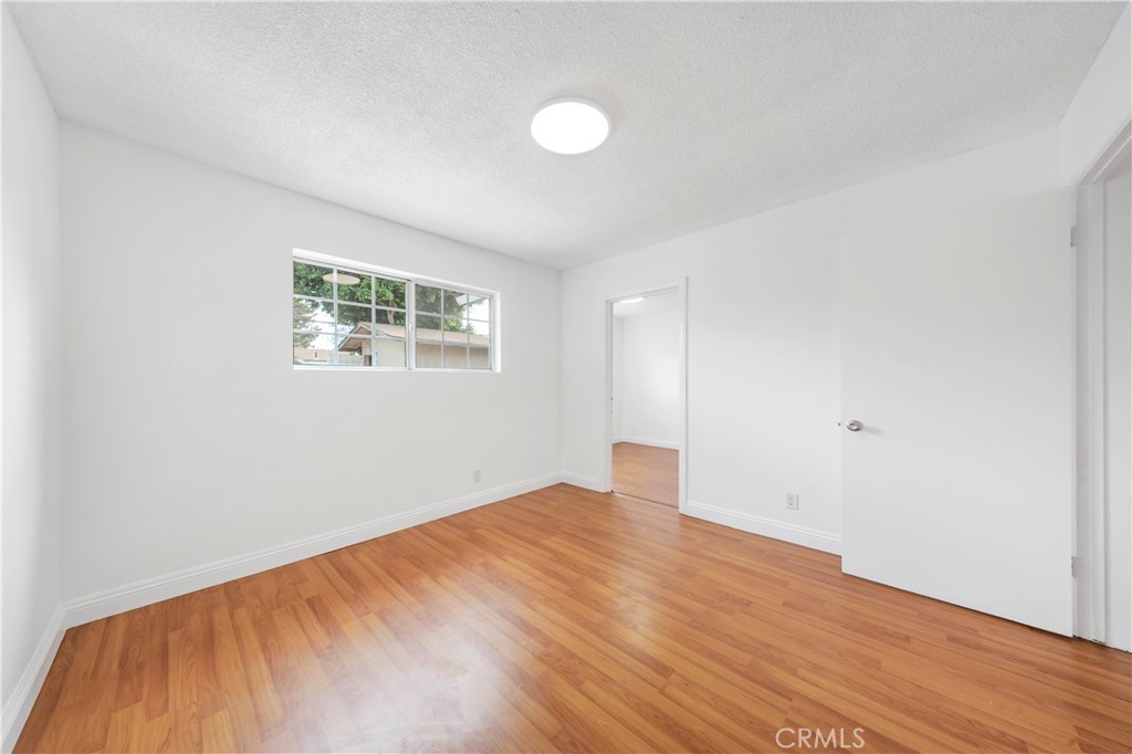 180 E 69th Property Photo 10
