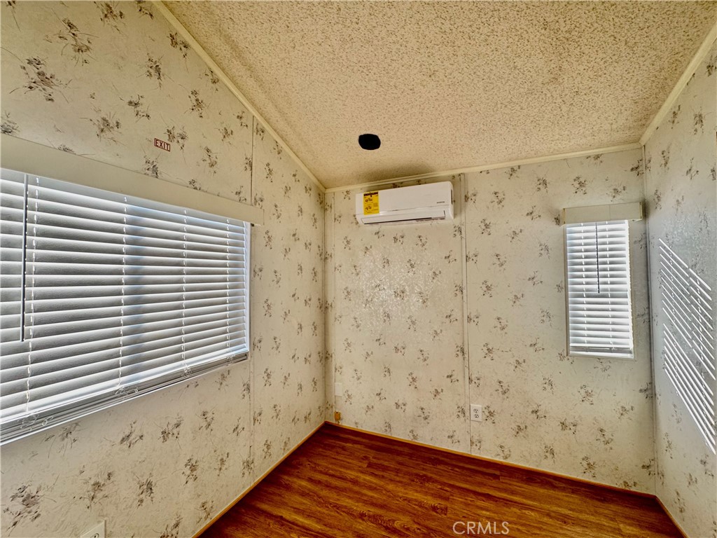 20315 Denker Avenue 34 Property Photo 11