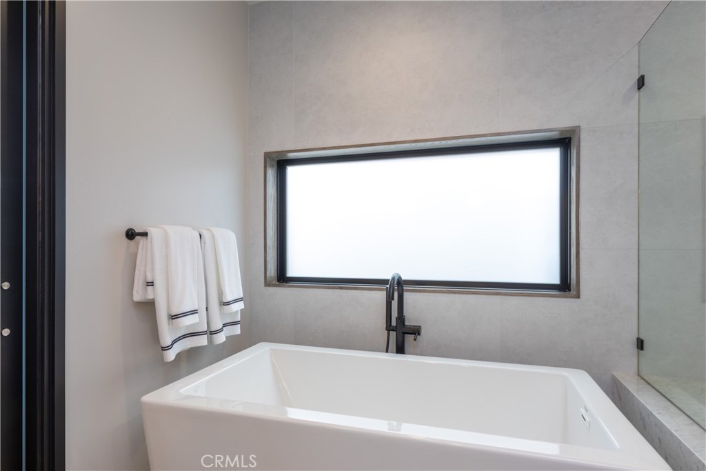414 9th Property Photo 17
