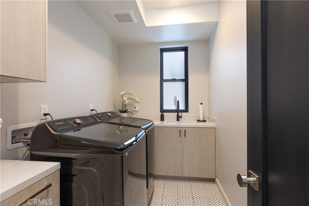 414 9th Property Photo 35