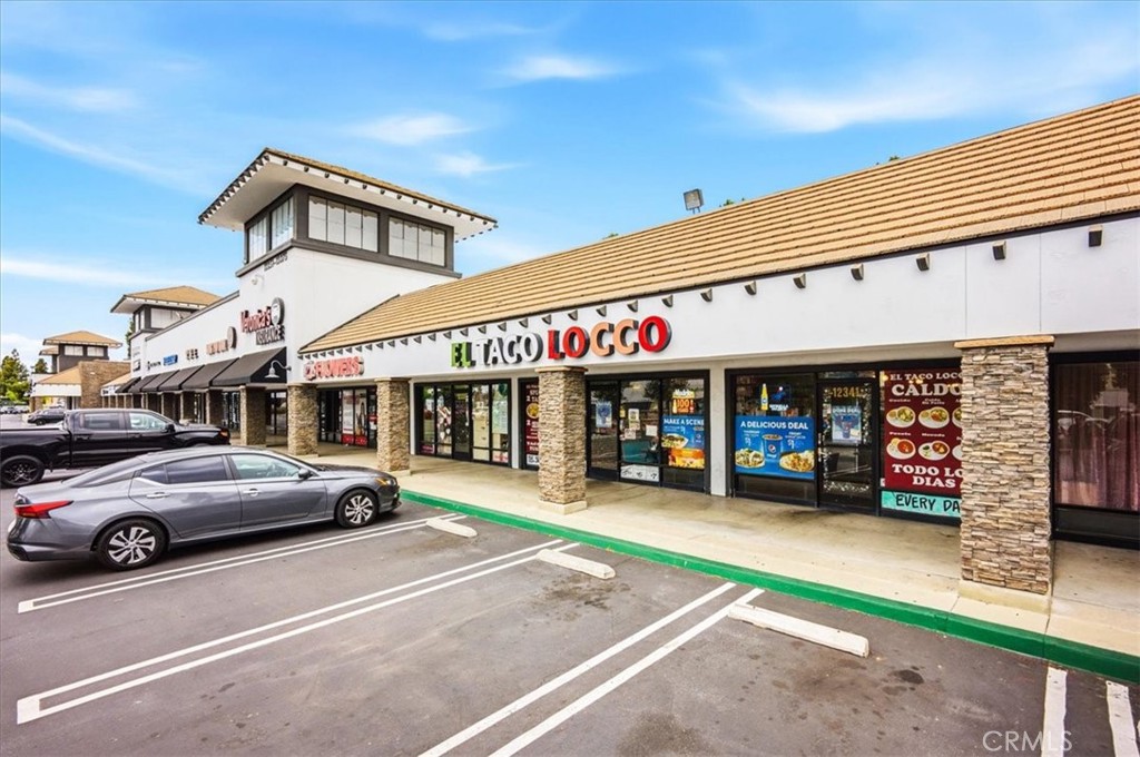 12341 Imperial Highway Property Photo 4