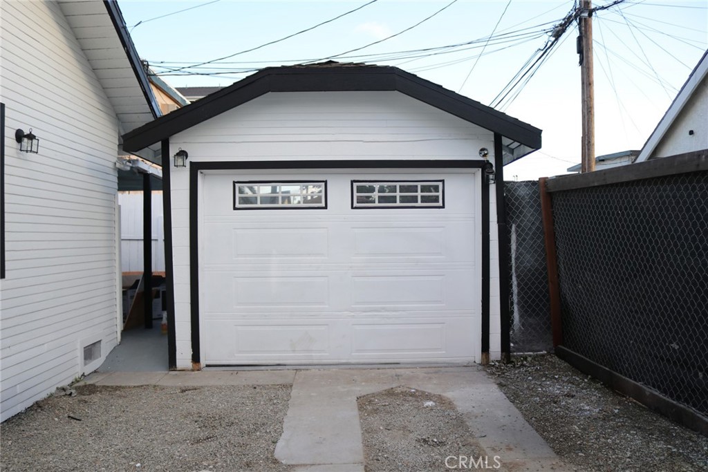 2788 E 14th Street Property Photo 4