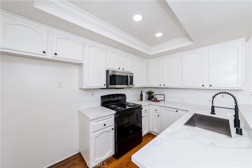 2301 Apricot Property Photo 13