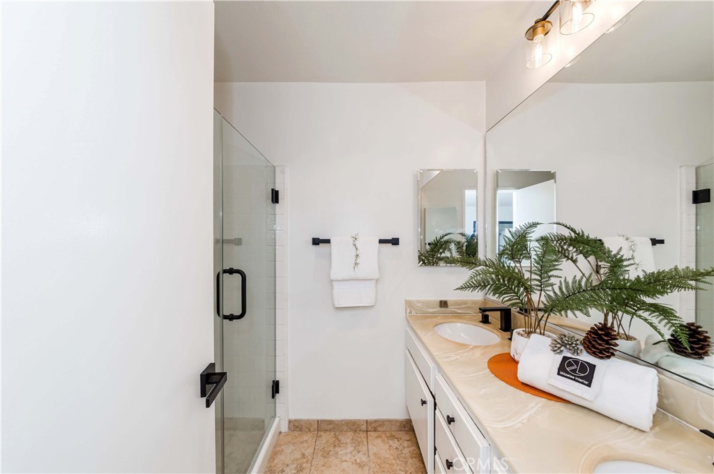 2301 Apricot Property Photo 28
