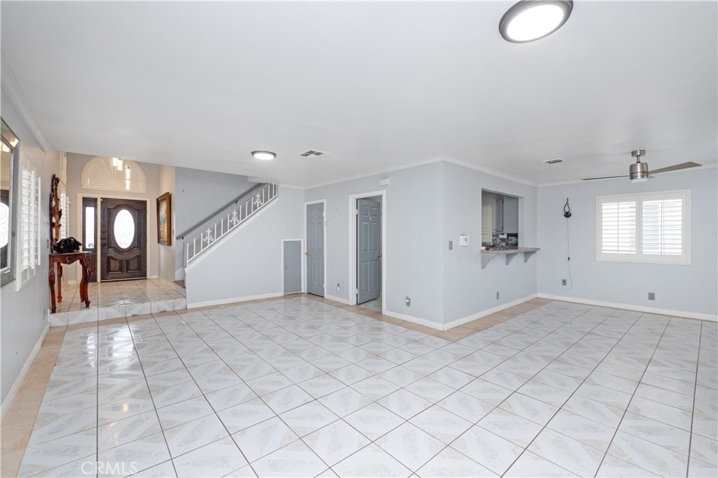4754 Santa Ana Property Photo 4