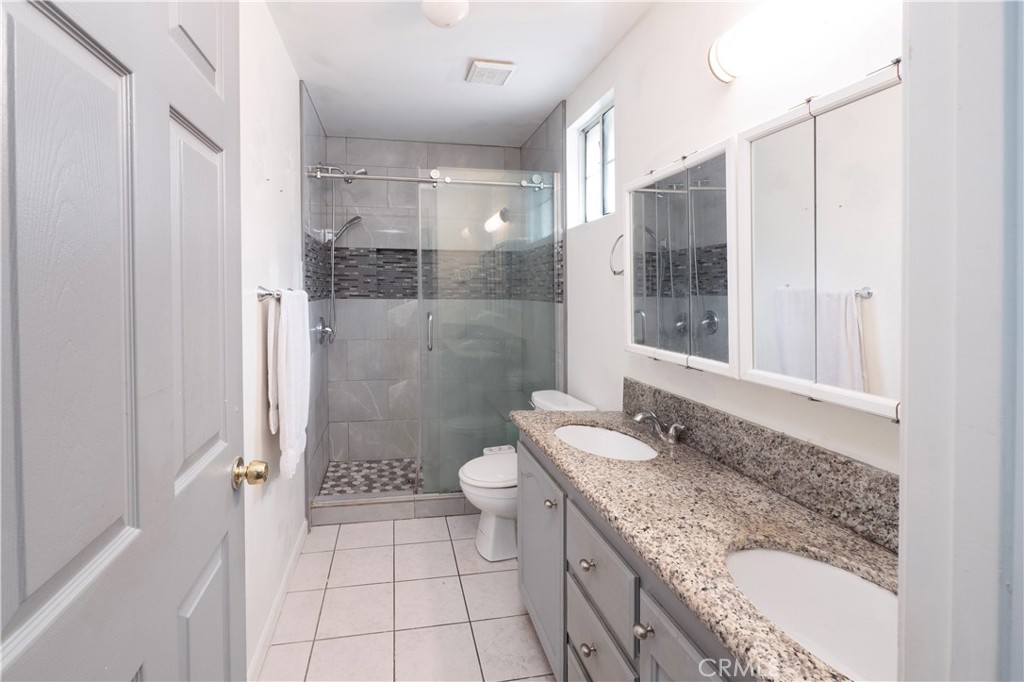 4754 Santa Ana Property Photo 16