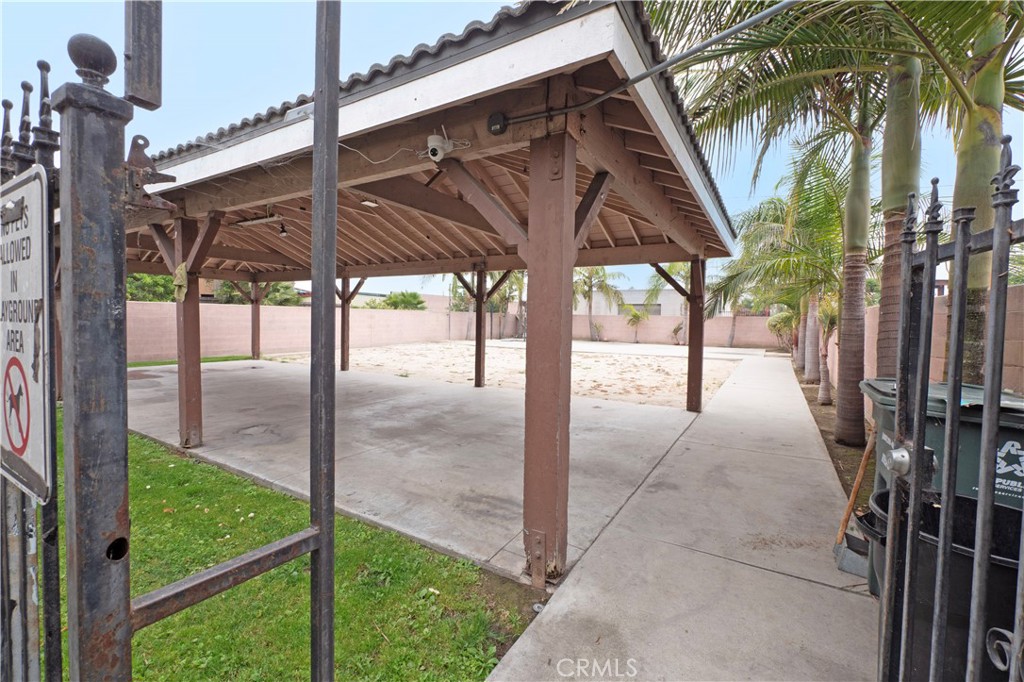 4754 Santa Ana Property Photo 22