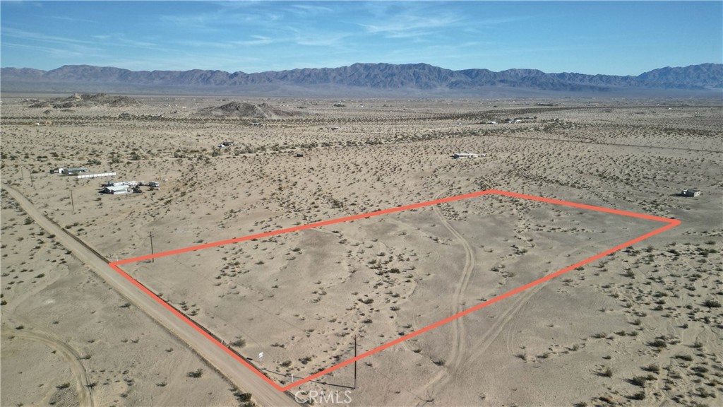 4301 Nevada Trail Property Photo 3