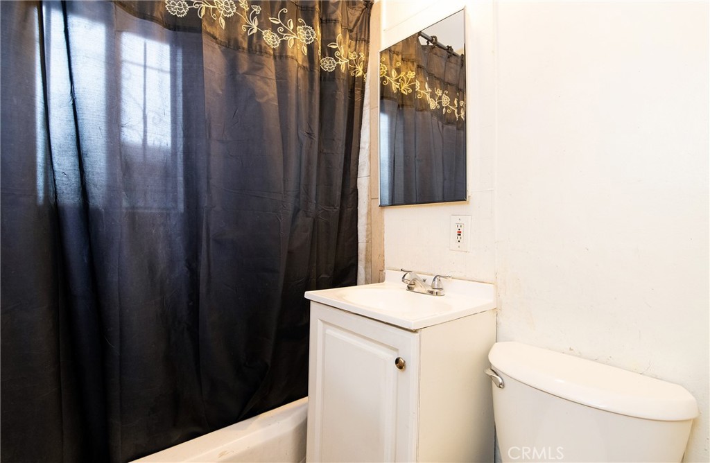 244 E 118th Property Photo 17