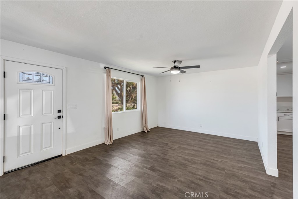 25811 Del Sol Property Photo 5