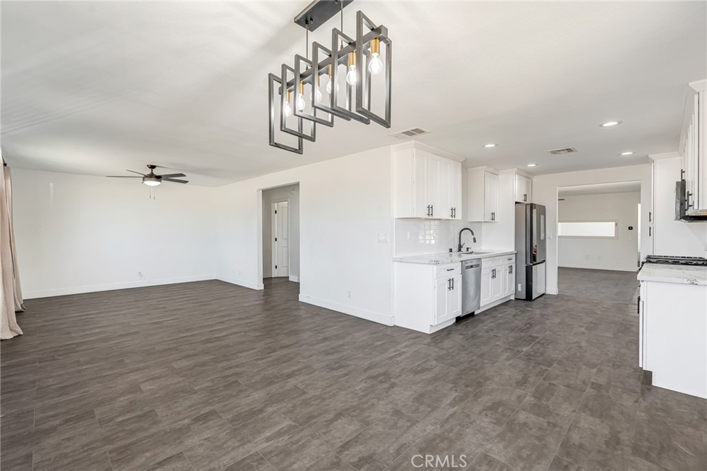 25811 Del Sol Property Photo 6