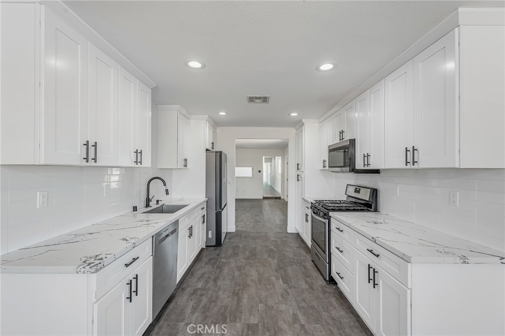 25811 Del Sol Property Photo 7
