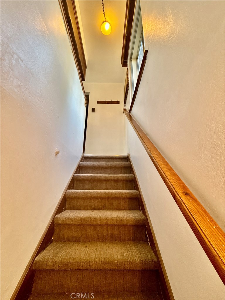 345 W Sherwood Property Photo 6
