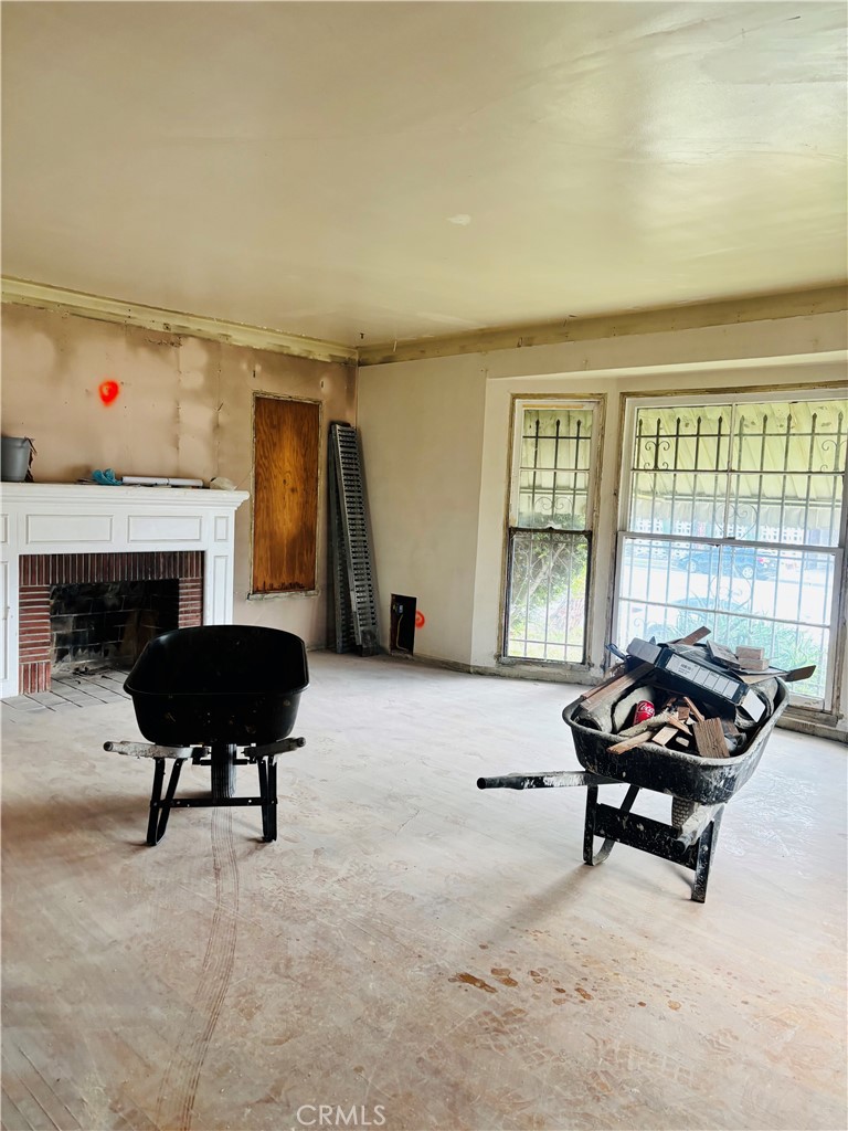 8721 Crenshaw Boulevard Property Photo 2