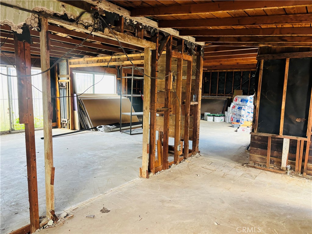 8721 Crenshaw Boulevard Property Photo 4