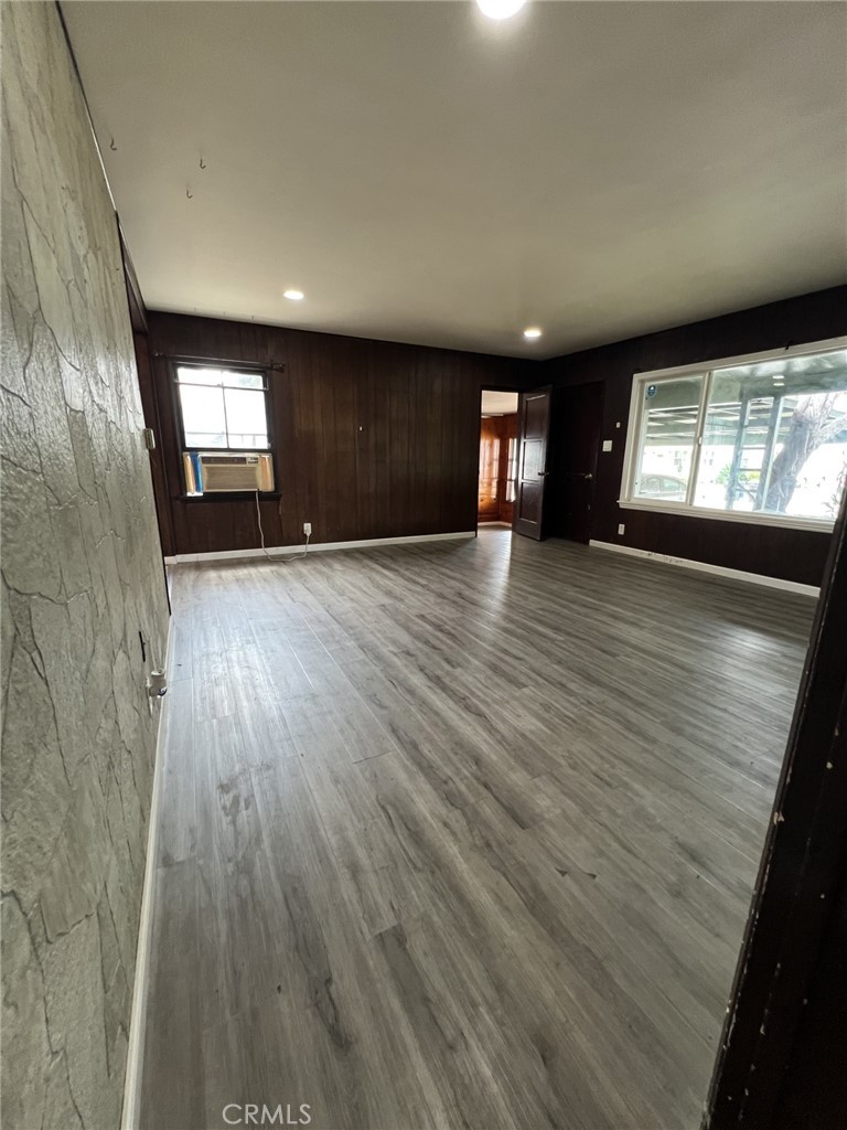14826 Dalwood Avenue Property Photo 5