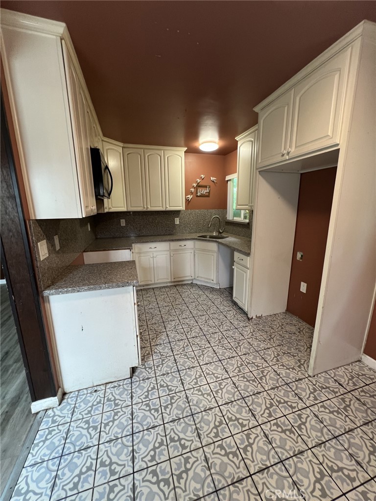 14826 Dalwood Avenue Property Photo 13