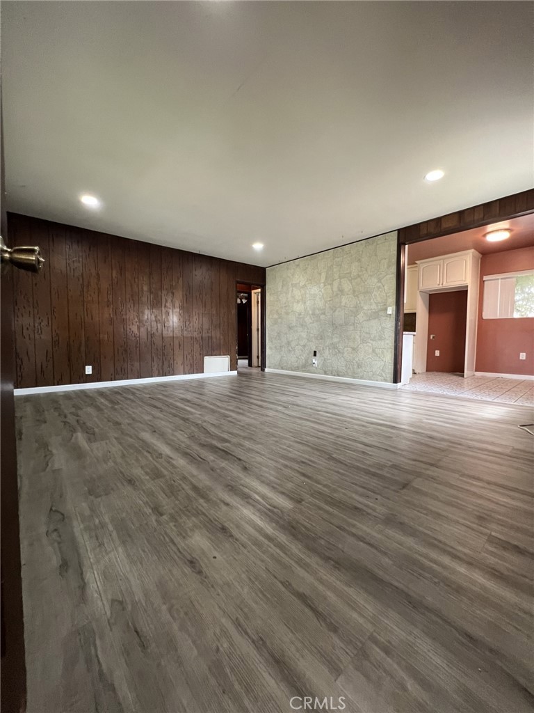 14826 Dalwood Avenue Property Photo 14