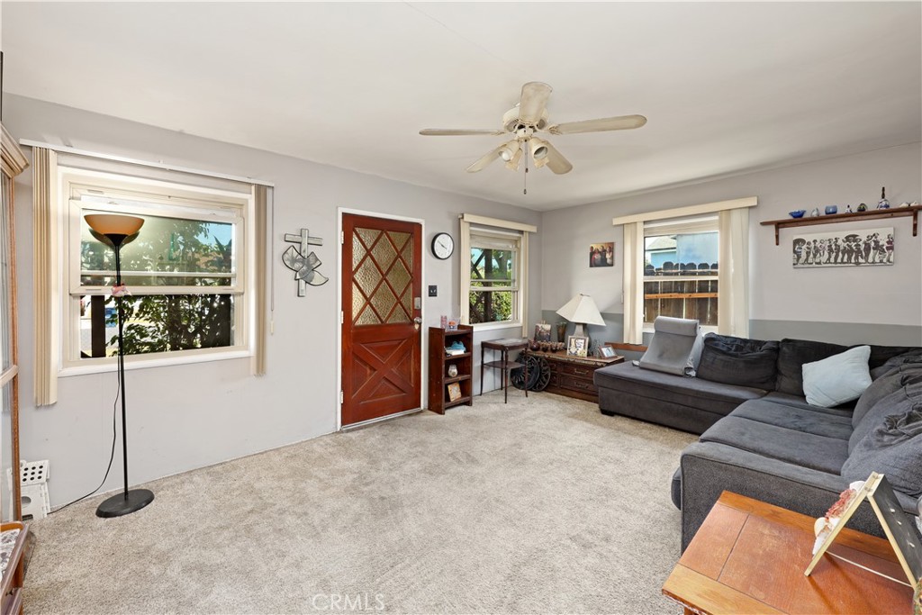 9016 Los Angeles Street Property Photo 5