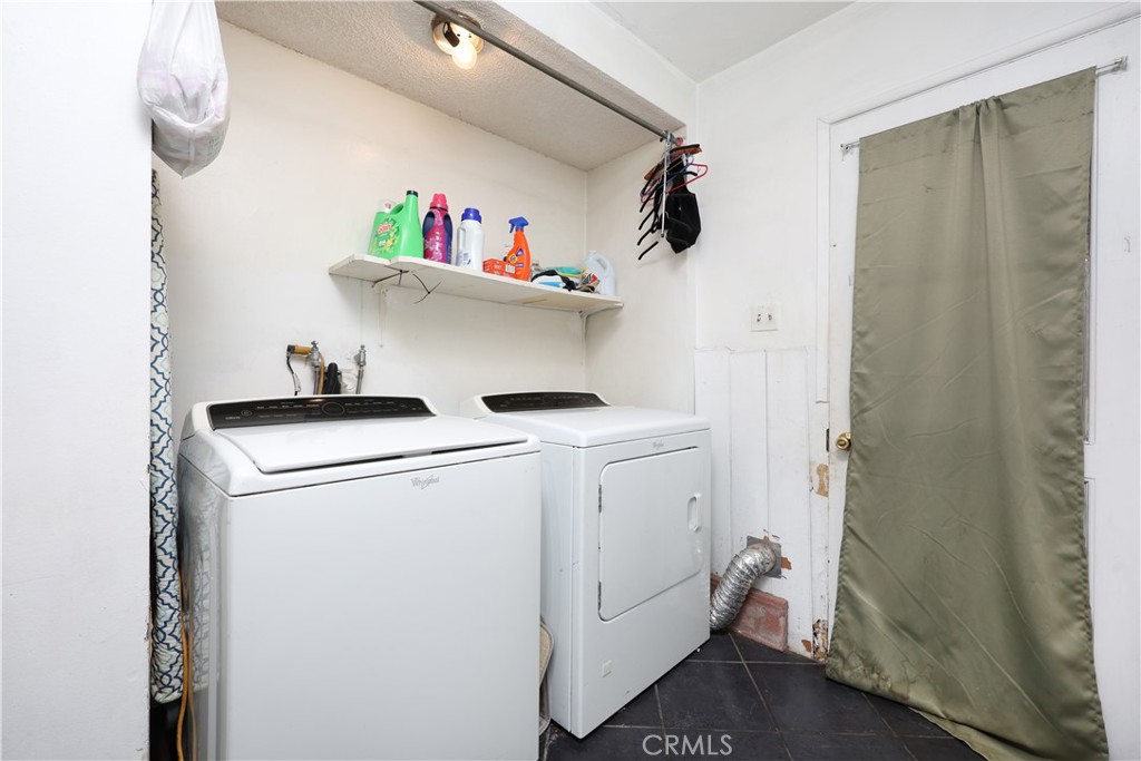 9016 Los Angeles Street Property Photo 27