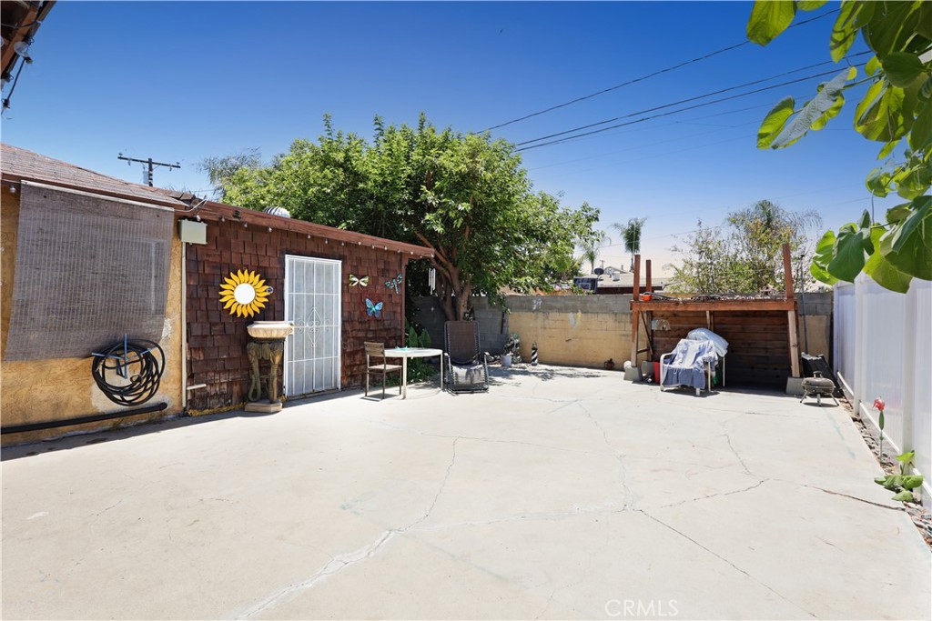 9016 Los Angeles Street Property Photo 28