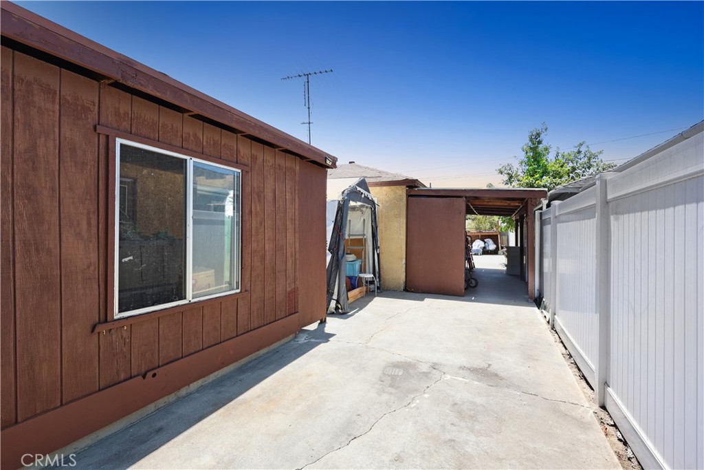9016 Los Angeles Street Property Photo 29