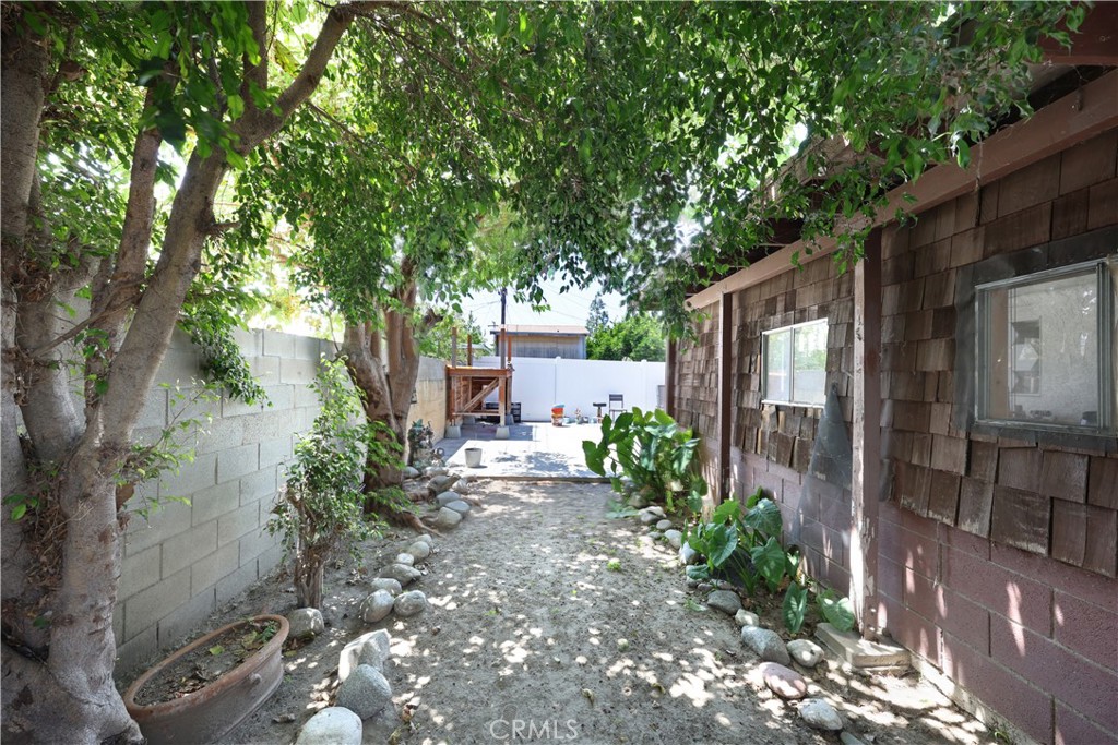 9016 Los Angeles Street Property Photo 31