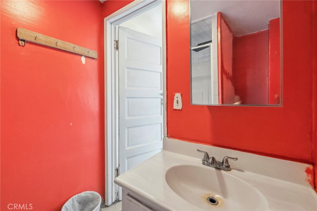 2920 Van Buren Property Photo 19