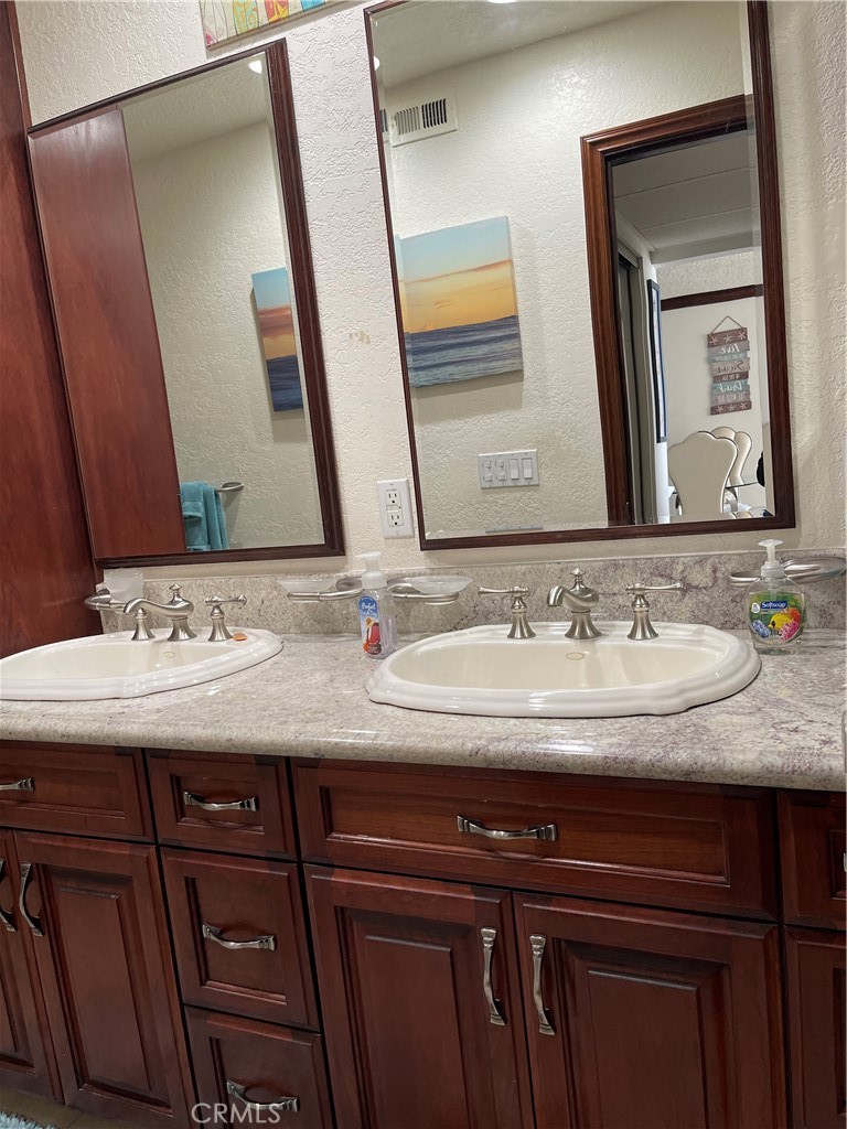 1140 E Ocean Boulevard 320 Property Photo 6