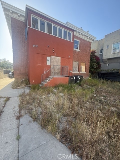 138 N Manhattan Property Photo 5