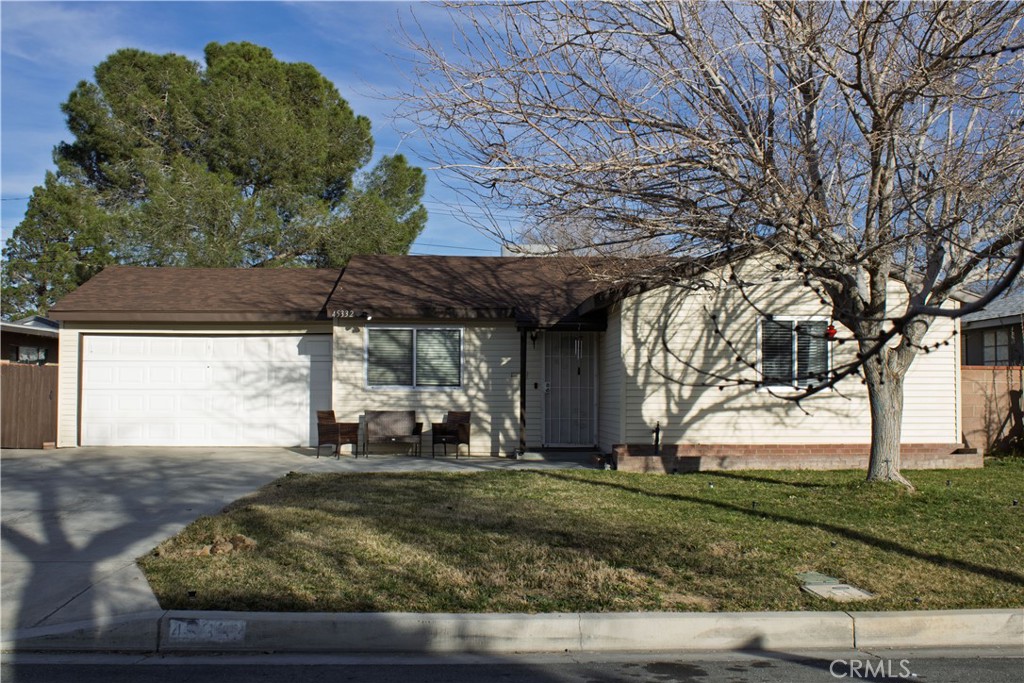 45332 12th St W Property Photo 2