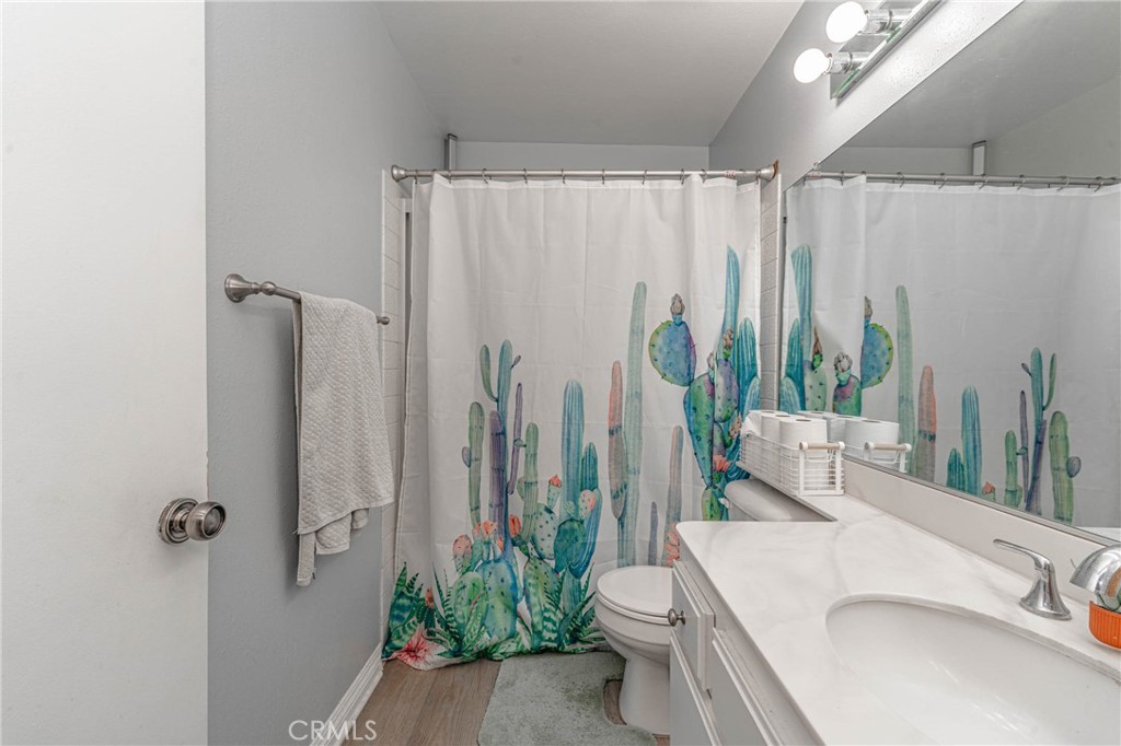 26212 Rainbow Glen Property Photo 20