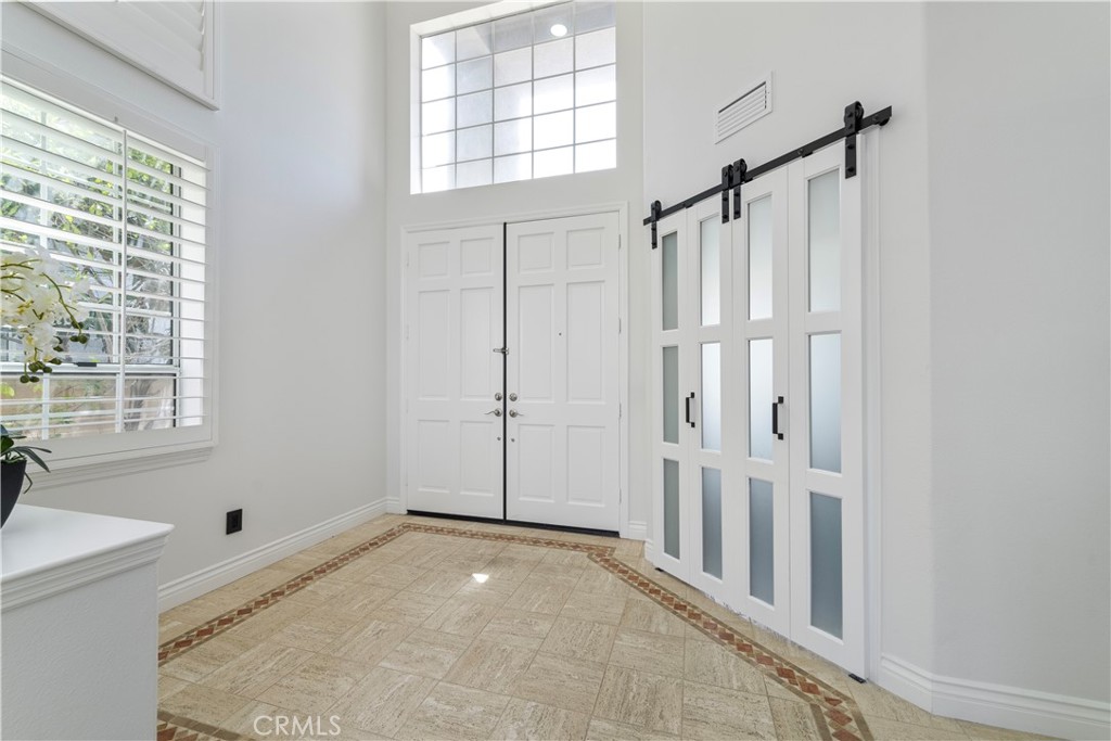 5530 Samantha Property Photo 4