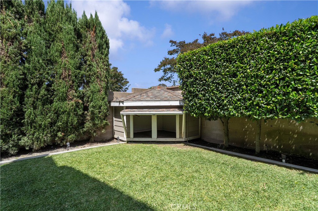 5530 Samantha Property Photo 43