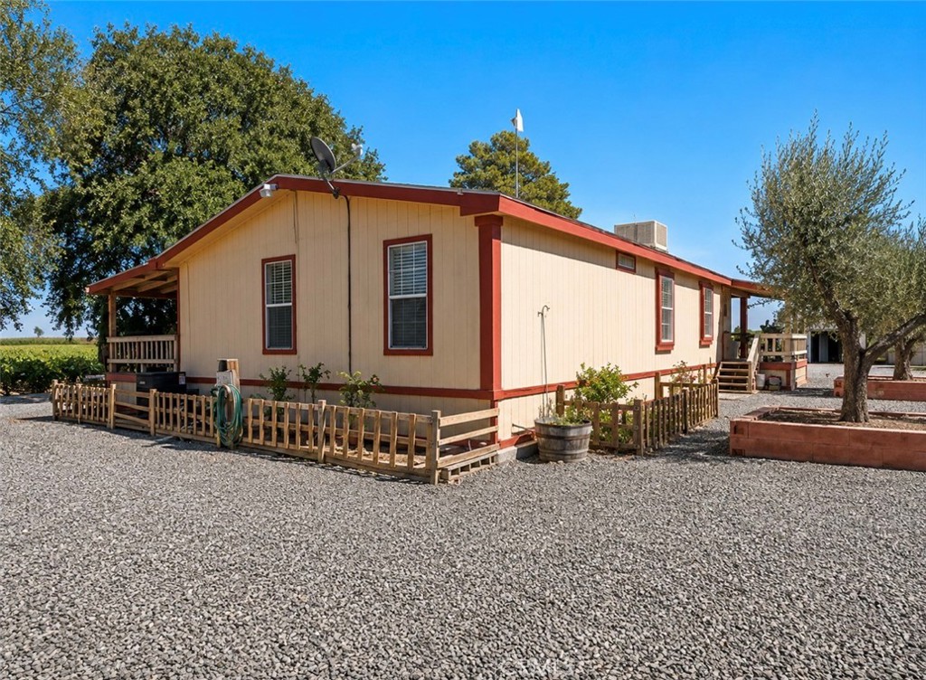 34338 Nevis Property Photo 8