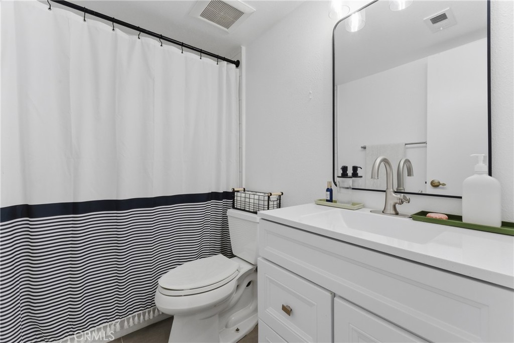 1307 Shadow Lane D Property Photo 16