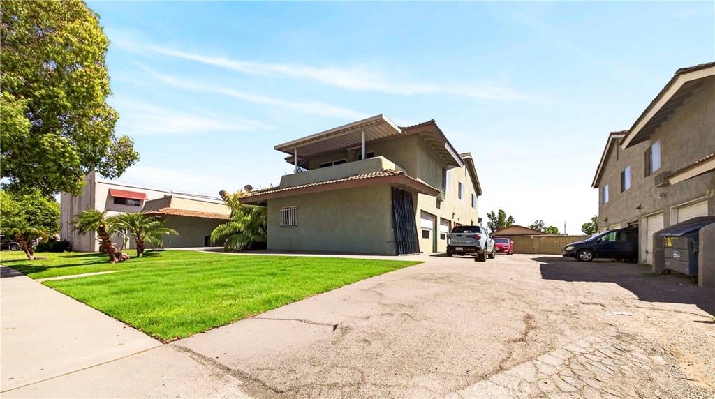 1918 E Del Mar Property Photo 4