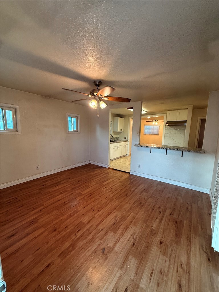 13606 S Largo Avenue Property Photo 8