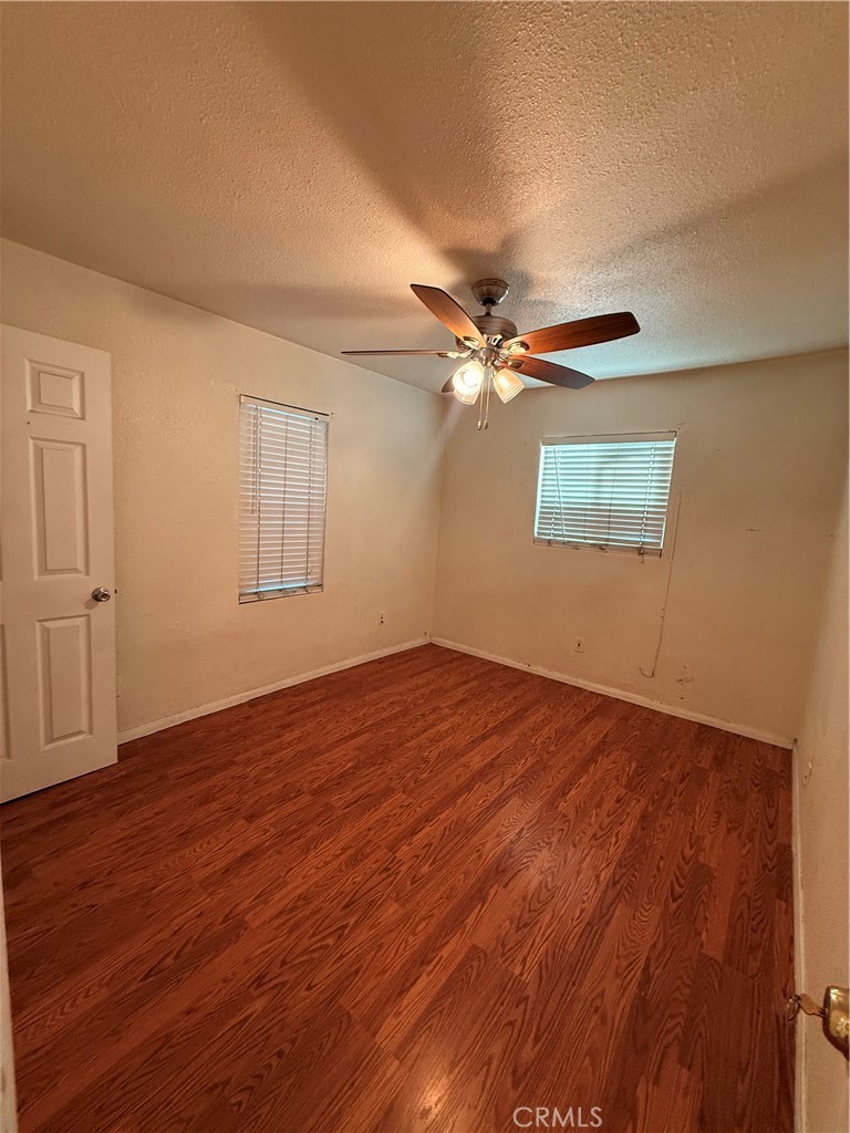 13606 S Largo Avenue Property Photo 9