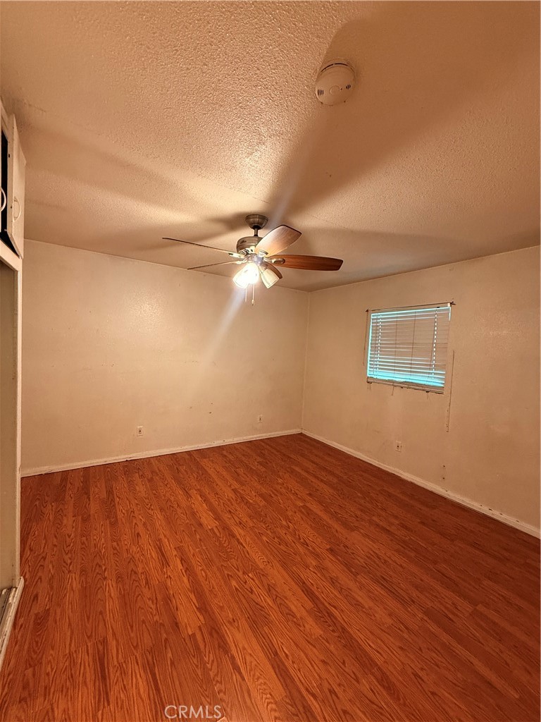 13606 S Largo Avenue Property Photo 10