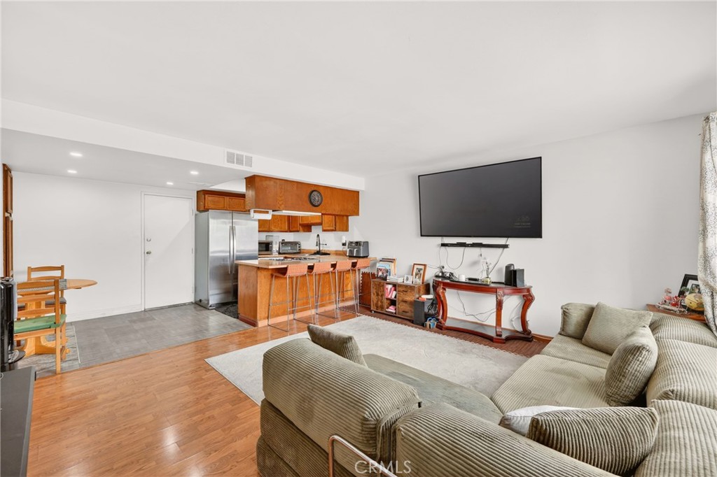11915 Inez #12 Property Photo 2