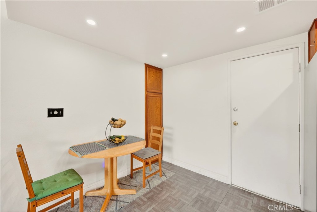 11915 Inez #12 Property Photo 8