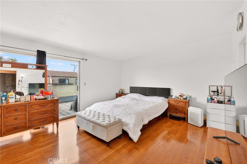 11915 Inez #12 Property Photo 11