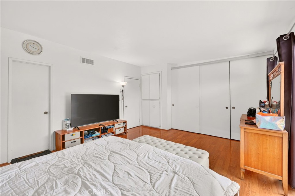 11915 Inez #12 Property Photo 13