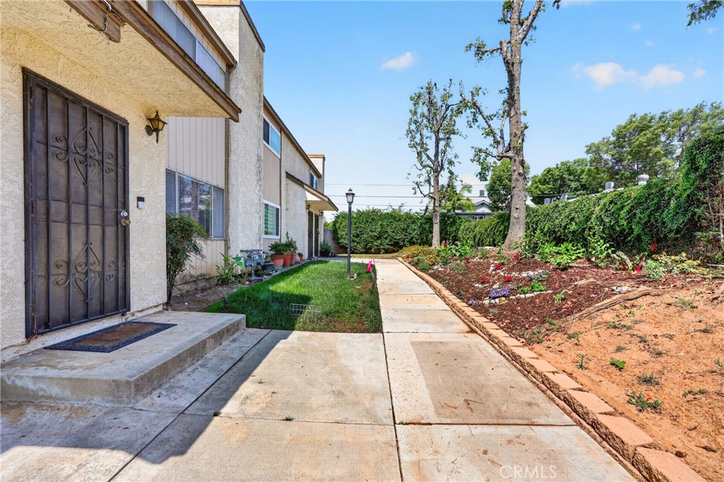 11915 Inez #12 Property Photo 24