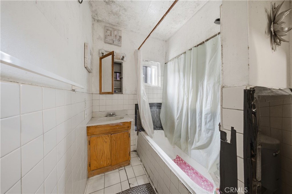 511 N Chester Property Photo 8