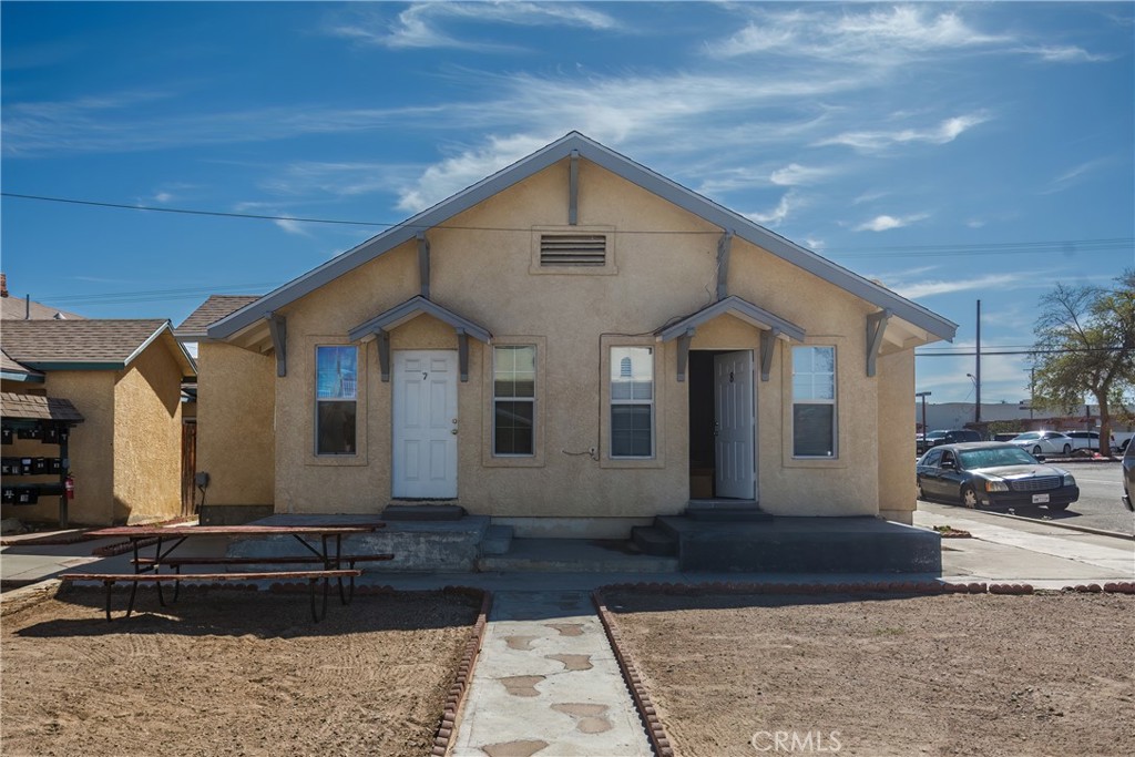 222 F Street Property Photo 5