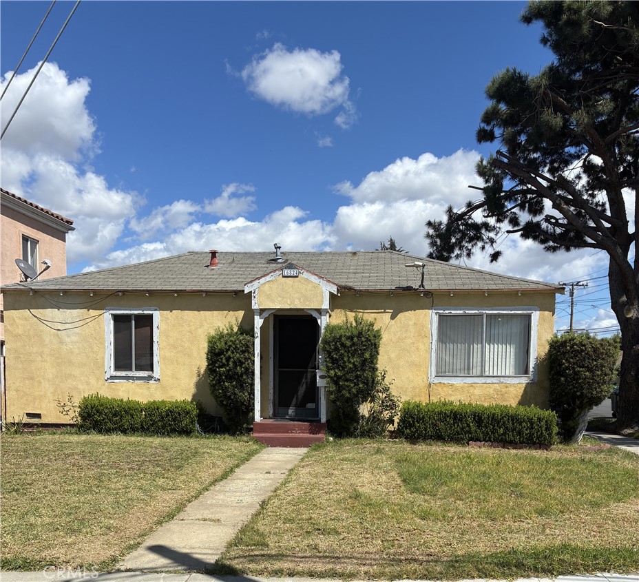 16824 Bixby Property Photo 1