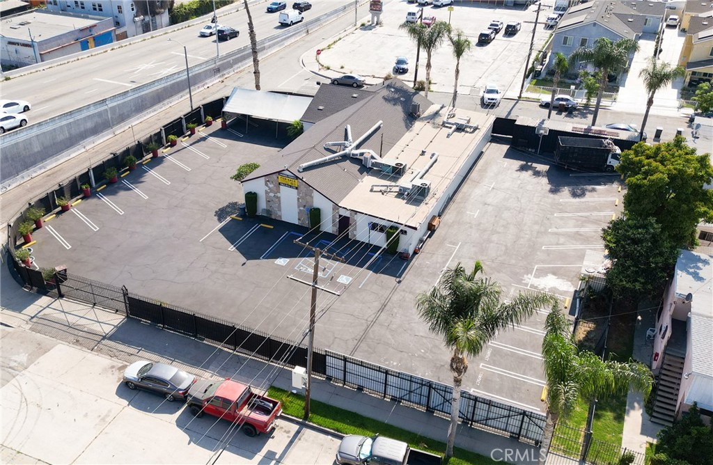 147 E Rosecrans Avenue Property Photo 1