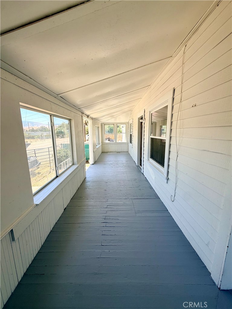331 Adeline St Property Photo 2